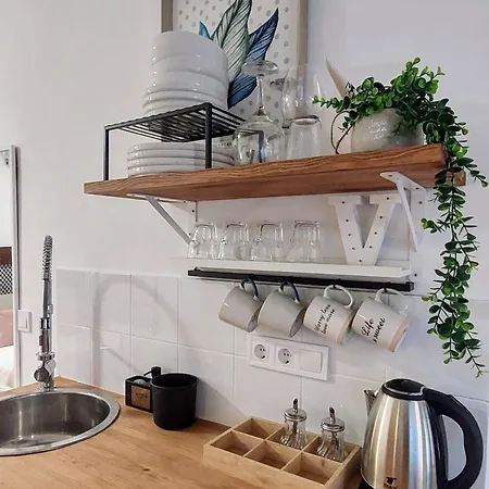 Victoria 13 Apartment